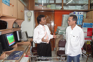 Dr. M Helal is explaining CMD Technology to Founder-Chairman of Freedom Fighter Trust Mr. Akku Chowdhury (2012)